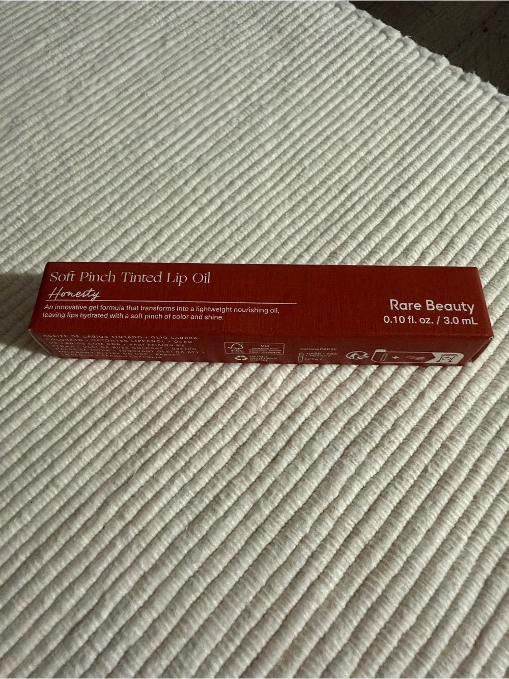 Rare Beauty Soft Pinch Tinted Lip Oil - Honesty (Nude Brown)